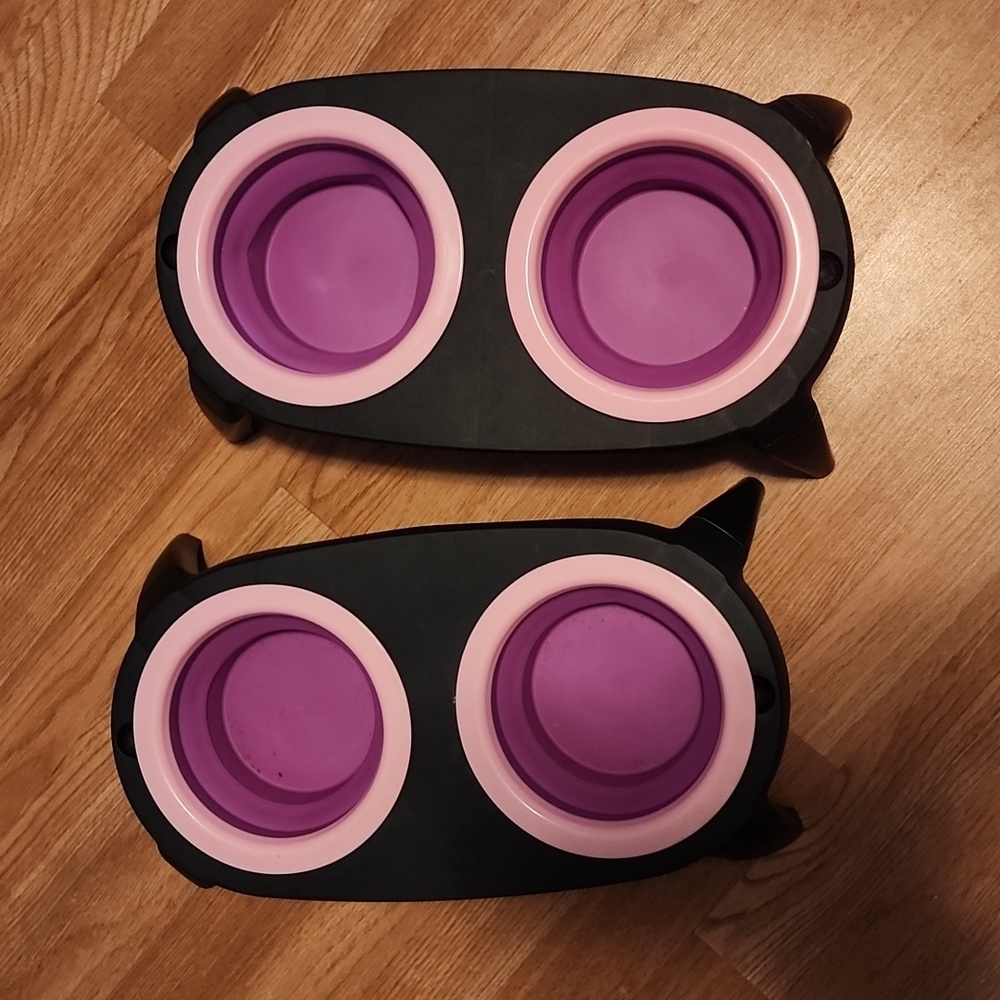 Set of 2 elevated collapsible dog dishes